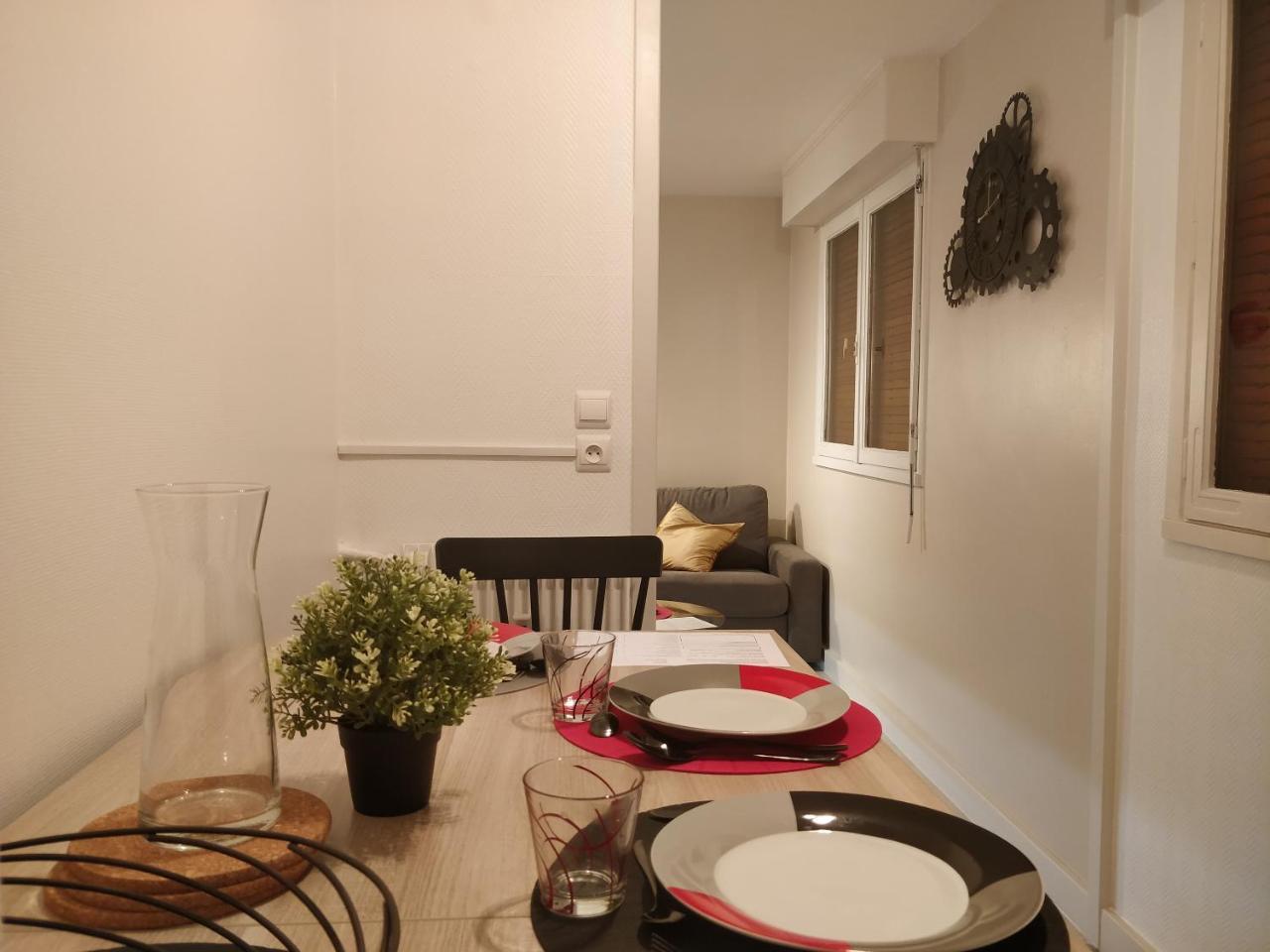 Le Chicago 4 Pers Centre Ville Wifi Parking Tram Apartment Clermont-Ferrand Exterior photo